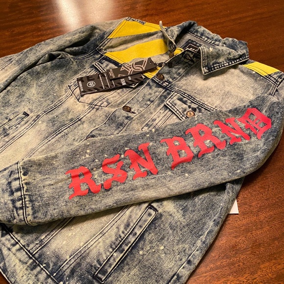 Brand NWT Reason NY Distressed Denim Jacket - Picture 2 of 4